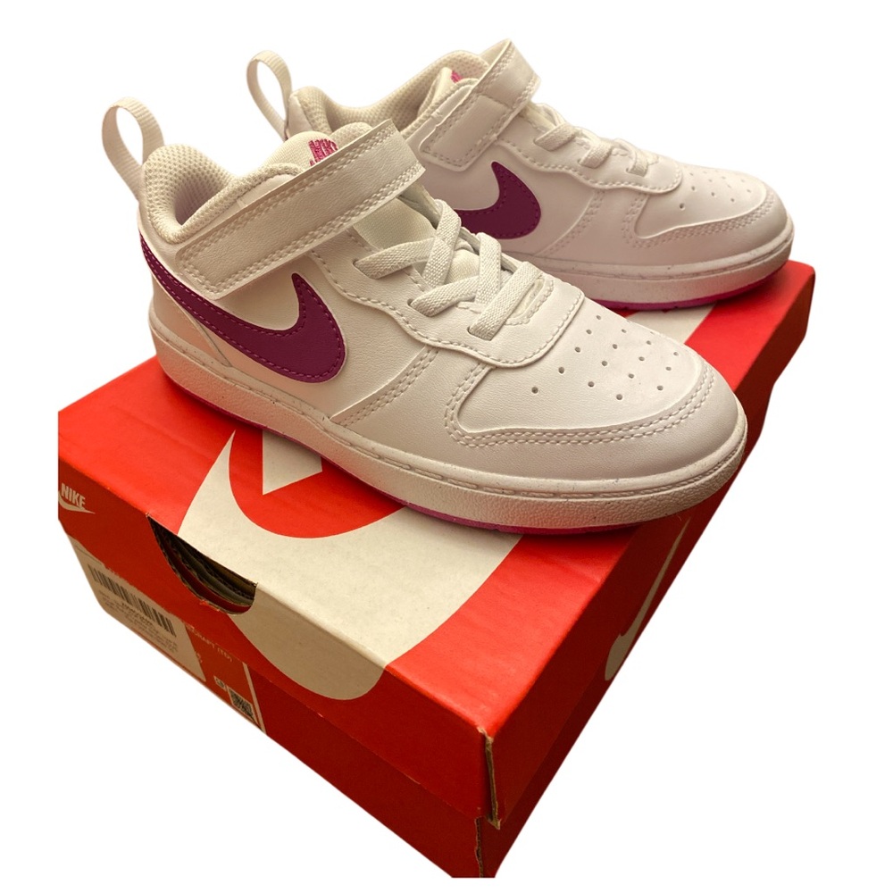NWT Nike Court Borough Low Top Girls Sneakers in White and Purple Size 10